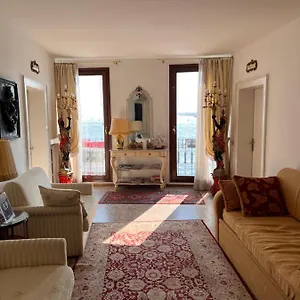 bb-la-corte-dei-dogi.hotelslidodijesolo.com/