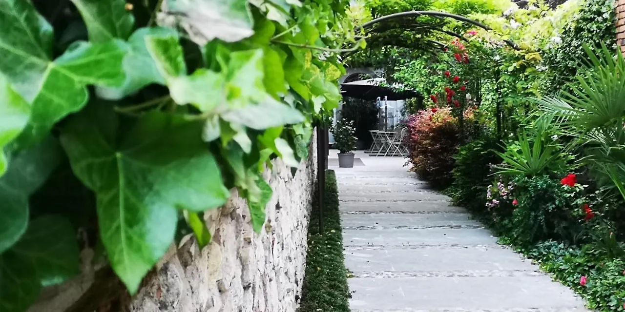 Bed and Breakfast Corte Merighi Charming Rooms Βερόνα