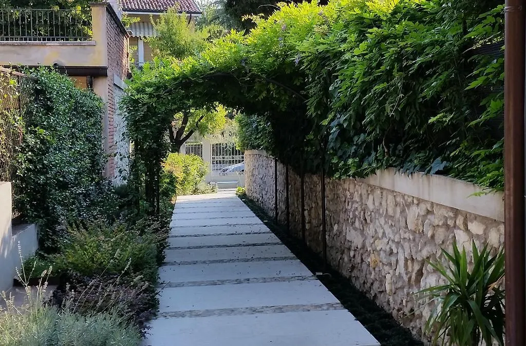 Corte Merighi Charming Rooms Βερόνα Bed and Breakfast