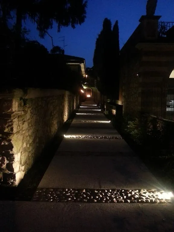 Corte Merighi Charming Rooms Βερόνα 0*,  Ιταλία