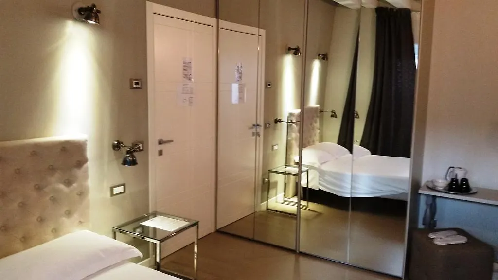 Corte Merighi Charming Rooms Βερόνα 0*,